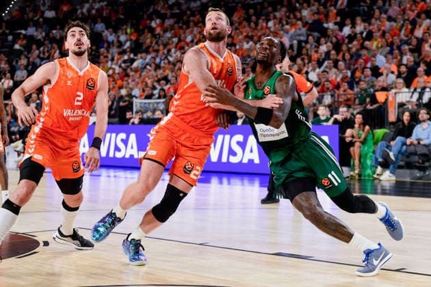 ESP: Valencia Basket v Panathinaikos AKTOR Athens PlayOff Euroleague. costello of Valencia and Jerian Grant of Panathinaikos during the Euroleague match, playoff Game 2, between Valencia Basket and Panathinaikos AKTOR Athens played at Roig Arena Stadium on April 30, 2026 in Valencia Spain Valencia Spain Basketball Copyright: xPacoxMGEstudix xAgenciaxLOFx