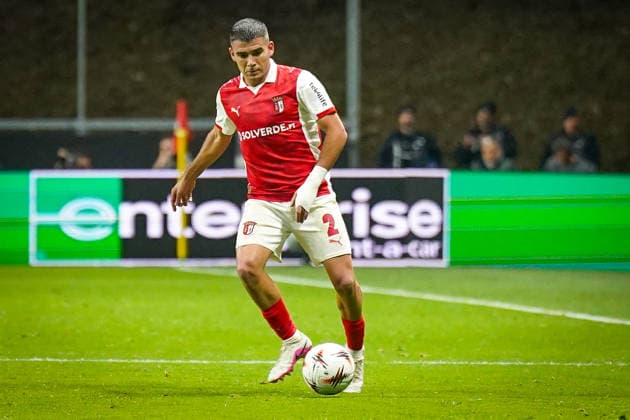 Portugal: Fussball Europa League 2025 - 2026, Halbfinale - Sporting Braga vs SC Freiburg - Estadio Municipal de Braga (POR): Victor Gomez (SC Braga, 2) Copyright: xJOERANxSTEINSIEKx