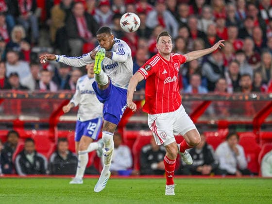 Nottingham Forest v Aston Villa UEFA Europa League Ezri Konsa of Aston Villa and Chris Wood of Nottingham Forest during the UEFA Europa League Semi-final First Leg match at the City Ground, Nottingham 30 04 2026 UK Newspapers OUT Copyright: xKarlxVallantinex FIL-23370-0033