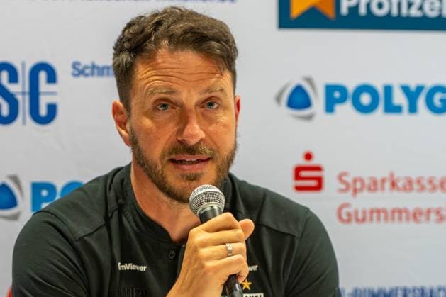 Ben Matschke, Cheftrainer, (Frisch Auf Goeppingen), in der Pressekonferenz, VfL Gummersbach vs. Frisch Auf! Goeppingen, Daikin Handball Bundesliga, Herren , 30. Spieltag, 30.04.2026 Gummersbach NRW Deutschland