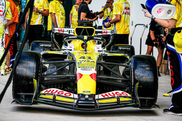 (41) Arvid Lindblad (GBR) - Visa Cash App Racing Bulls F1 Team - Racing Bulls VCARB03 - Red Bull Ford during the Formula 1 Crypto.com Miami Grand Prix 2026 at Miami International Autodrome in Miami Gardens, United States. Round 6 of the 2026 FIA Formula One World Championship, WM, Weltmeisterschaft held May 1-3, 2026. The Miami International Autodrome, located in the grounds of the Hard Rock Stadium, hosts the sixth round featuring the Sprint format. This event weekend features the F1 Sprint format, with a Sprint Shootout and Sprint Race in addition to the standard qualifying session and Grand Prix. Formula 1 Crypto.com Miami Grand Prix 2026 - Round 6 - Miami International Autodrome F1-2026-R06-MIA