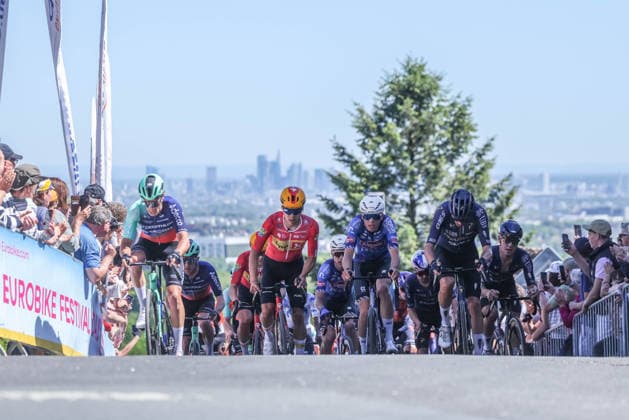 Radsport UCI WorldTour Men Elite 63. Eschborn-Frankfurt am 01.05.2026 Das Peloton am Mammolshain