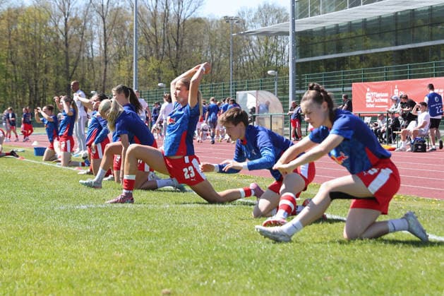Sachsenpokal-Finale Frauen: Chemnitzer FC - RB Leipzig II; 01.05.2026 Greta Böhme (23, RB Leipzig II U20) während der Erwärmung, Training. Sachsenpokal-Finale der Frauen Sachsenlotto-Landespokal: Chemnitzer FC vs. RB Leipzig II U20 im Auenstadion Flöha, 01.05.2026. Copyright: xBEAUTIFULxSPORTS JanxKaeferx
