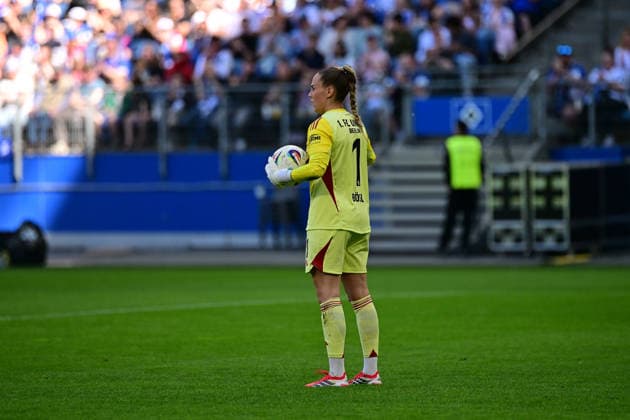 Fußball I Frauen I Saison 2025-2026 I Bundesliga I 24. Spieltag I Hamburger SV - 1. FC Union Berlin I 01.05.2026 Freisteller, Einzelbild, Einzelfoto, Körper: Cara Bösl (1, 1. FC Union Berlin) Hamburg Volksparkstadion Hamburg Deutschland Copyright: xLobeca WolfxGebhardtx