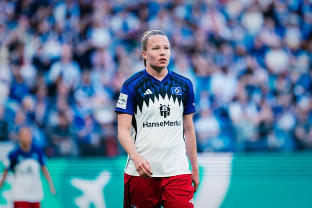 Google Pixel Frauen-Bundesliga: Hamburger SV vs. 1. FC Union Berlin, 01.05.2026 Christin Martina Ingrid Meyer (Hamburger SV, 16); Fußball, Google Pixel Frauen-Bundesliga, 24. Spieltag: Hamburger SV vs. 1. FC Union Berlin am 01.05.2026 im Volksparkstadion, Hamburg DFB REGULATIONS PROHIBIT ANY USE OF PHOTOGRAPHS AS IMAGE SEQUENCES AND OR QUASI-VIDEO. Copyright: xBEAUTIFULxSPORTS Tonhäuserx