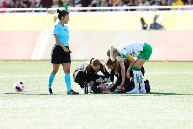 GÖTEBORG, SVERIGE 20260501 Hammarbys Emilie Joramo har ont under fredagens avgörande final i Europa Cup mellan BK Häcken och Hammarby pa Nordic Wellness arena. GÖTEBORG SVERIGE x9200x