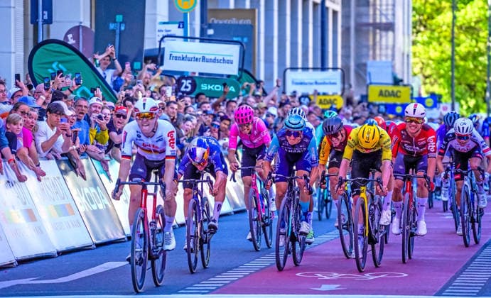 Georg Zimmermann siegt beim Radklassiker Eschborn-Frankfurt 01.05.26: Georg Zimmermann siegt beim Radrennen Eschborn-Frankfurt. Erster deutscher Sieger seit Pascal Ackermann (2019) bzw. John Degenkolb (2011). Frankfurt Alte Oper Hessen Deutschland