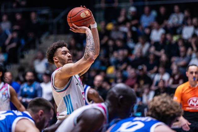easyCredit Basketball Bundesliga, Frankfurt Skyliners vs.Telekom Baskets Bonn, 01.05.2026 Alijah Comithier (Telekom Baskets Bonn 2) beim Freiwurf -- easyCredit Basketball Bundesliga, Frankfurt Skyliners vs.Telekom Baskets Bonn, 01.05.2026, SÜWAG ENERGIE Arena Frankfurt Copyright: xBEAUTIFULxSPORTS Derixx