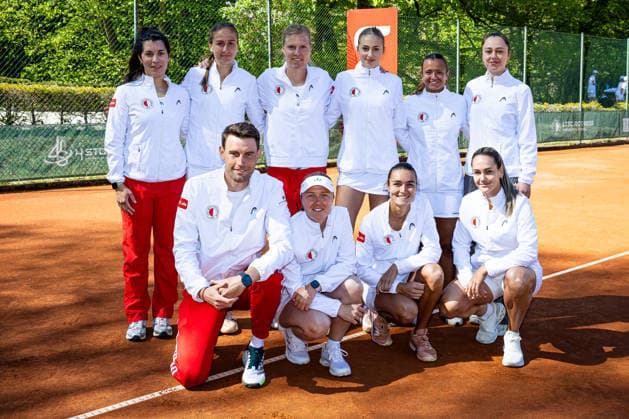 1. Damen LTTC Rot-Weiß - Mannschaftsfoto, 1. Bundesliga Damen: LTTC Rot-Weiß vs. TEC Waldau Stuttgart, Berlin, LTTC Rot-Weiß , 01.05.2026, Copyright: xClaudioxGärtnerx