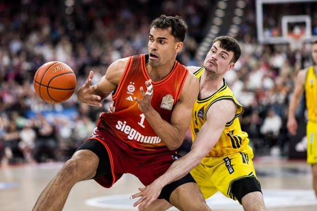 MUNICH, GERMANY - MAY 01: Oscar da Silva (FC Bayern Muenchen, 1) and Jonas Mattisseck (Alba Berlin, 9) battle for the ball during the easyCredit Basketball Bundesliga match between FC Bayern Muenchen vs. Alba Berlin at SAP Garden on matchday 27 of the easyCredit Basketball Bundesliga on May 01, 2026 in Munich, Germany. Bavaria Germany Copyright: xSteffiexWunderlx