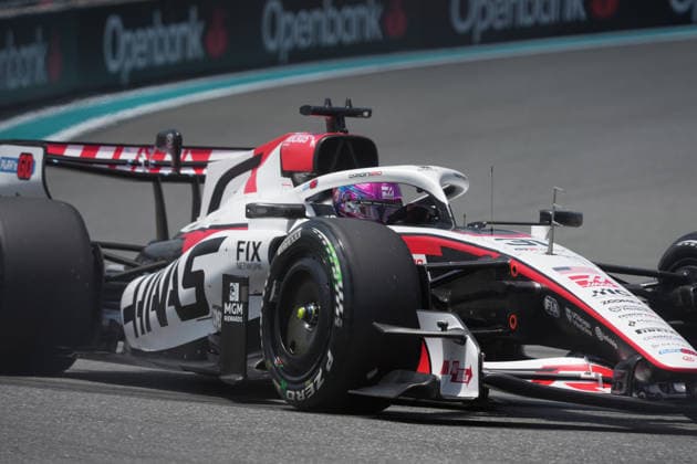 Formula 1 Crypto.com Miami Grand Prix 2026 01.05.2026, Miami International Autodrome, Miami, Formula 1 Crypto.com Miami Grand Prix 2026 ,im Bild Esteban Ocon (FRA), TGR Haas F1 Team
