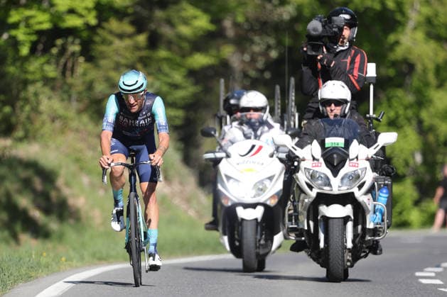 01.05.2026 Orbe , SCHWEIZ, Tour de Romandie 2026 3.Etappe Orbe - Orbe Damiano Caruso ITA Team Bahrain Victorious im Anstieg zum Col Mollendruz