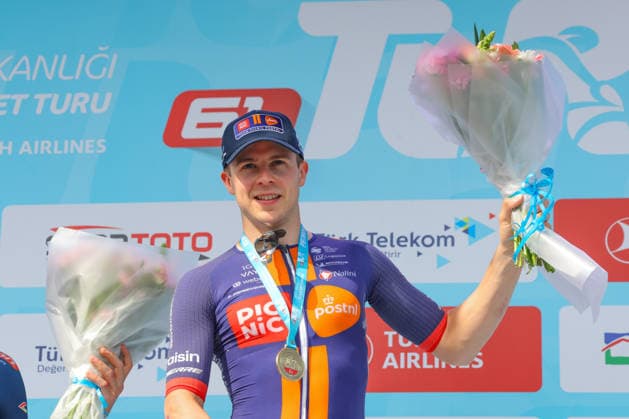 The 61st Presidential Cycling Tour of Turkiye (TUR 2026) has officially begun, starting with its opening stage in the coastal town of Cesme, Izmir. Held under the auspices of the Presidency of the Republic of Türkiye, this prestigious UCI ProSeries race brings together 23 teams and 161 world-class cyclists to compete over eight days, from April 26 to May 3, 2026...The 2026 edition unfolds across routes showcasing some of Türkiye s most striking landscapes. Starting in Cesme, the race follows the Aegean and Mediterranean coastlines, covering stages through Antalya and the southern shores before concluding in the capital, Ankara. Beyond sporting competition, the tour plays a key role in promoting Türkiye s natural and cultural richness on a global stage..This year, the race consists of 8 stages covering approximately 1,200 kilometers. Nearly 20 teams and over 150 riders from around the world are competing, under the coordination of the Turkish Cycling Federation..With the first three stages completed, the pace in the peloton has intensified and the general classification has begun to take shape. Sprint finishes and technically demanding routes have stood out, with the third stage drawing attention for its high tempo and dramatic finale..The third stage of the 61st Presidential Cycling Tour of Türkiye (TUR 2026) was won by Colombian rider Ivan Ramiro Sosa of Equipo Kern Pharma. Covering the 132.7-kilometer Marmaris-Kıran route, Sosa finished in 3 hours, 40 minutes, and 25 seconds. In the summit finish, Australian rider Sebastian Berwick of Caja Rural-Seguros RGA placed second, while French rider Nicolas Breuillard of TotalEnergies finished third..As the race progresses, challenging climbs and critical time gaps are expected to further heighten the excitement. The tour continues to deliver a compelling blend of elite competition and global vis Copyright: RizaxOzel 19081513
