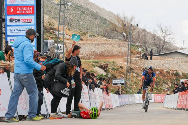 The 61st Presidential Cycling Tour of Turkiye (TUR 2026) has officially begun, starting with its opening stage in the coastal town of Cesme, Izmir. Held under the auspices of the Presidency of the Republic of Türkiye, this prestigious UCI ProSeries race brings together 23 teams and 161 world-class cyclists to compete over eight days, from April 26 to May 3, 2026...The 2026 edition unfolds across routes showcasing some of Türkiye s most striking landscapes. Starting in Cesme, the race follows the Aegean and Mediterranean coastlines, covering stages through Antalya and the southern shores before concluding in the capital, Ankara. Beyond sporting competition, the tour plays a key role in promoting Türkiye s natural and cultural richness on a global stage..This year, the race consists of 8 stages covering approximately 1,200 kilometers. Nearly 20 teams and over 150 riders from around the world are competing, under the coordination of the Turkish Cycling Federation..With the first three stages completed, the pace in the peloton has intensified and the general classification has begun to take shape. Sprint finishes and technically demanding routes have stood out, with the third stage drawing attention for its high tempo and dramatic finale..The third stage of the 61st Presidential Cycling Tour of Türkiye (TUR 2026) was won by Colombian rider Ivan Ramiro Sosa of Equipo Kern Pharma. Covering the 132.7-kilometer Marmaris-Kıran route, Sosa finished in 3 hours, 40 minutes, and 25 seconds. In the summit finish, Australian rider Sebastian Berwick of Caja Rural-Seguros RGA placed second, while French rider Nicolas Breuillard of TotalEnergies finished third..As the race progresses, challenging climbs and critical time gaps are expected to further heighten the excitement. The tour continues to deliver a compelling blend of elite competition and global vis Copyright: RizaxOzel 19081555
