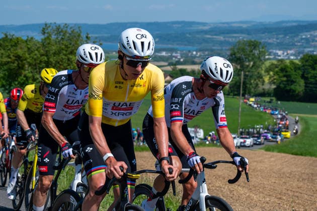 Tour de Romandie 2026 : 79th edition of the Tour de Romandie 2026 Orbe - Step 3 01.05.2026, Orbe, Between Villars-sous-Champvent and Baulmes, Tour de Romandie 2026: 79th edition of the Tour de Romandie 2026 - Orbe - Step 3. Felix Grossschartner (AUT, UAE TEAM EMIRATES XRG), Tadej Pogacar (SLO, UAE TEAM EMIRATES XRG) and Domen Novak (SLO during the Tour de Romandie 2026 79th edition of the Tour de Romandie 2026 Orbe - Step 3 on Friday 01.05.2026 at the Between Villars-sous-Champvent and Baulmes in Orbe, Switzerland. Orbe Between Villars-sous-Champvent a Vaud Switzerland Copyright: xMediafabxPhotographyxFabricexDexGasperisx MEDIAFAB-CYCLISME-TDR-ORBE-01.05.2026-CYC_7421