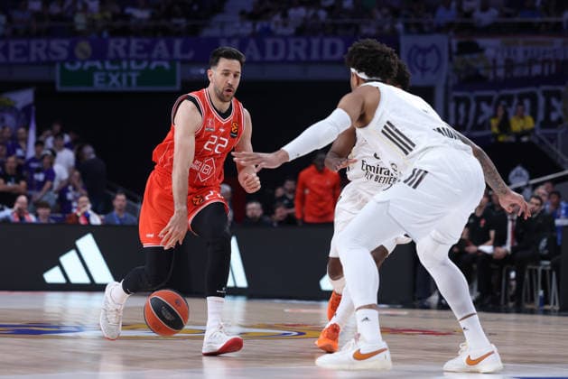 May 1, 2026, Madrid, Madrid, Spain: Vasilije Micic of Hapoel IBI Tel Aviv in action during the Turkish Airlines EuroLeague 2025 26, Play Offs match 2 between Real Madrid and Hapoel IBI Tel Aviv at Movistar Arena on May 01, 2026 in Madrid, Spain. Madrid Spain - ZUMAa181 20260501_zaa_a181_410 Copyright: xDennisxAgyemanx