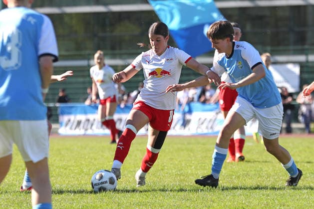 Sachsenpokal-Finale Frauen: Chemnitzer FC - RB Leipzig II; 01.05.2026 Leonie Preußler (8, RB Leipzig II U20). Sachsenpokal-Finale der Frauen Sachsenlotto-Landespokal: Chemnitzer FC vs. RB Leipzig II U20 im Auenstadion Flöha, 01.05.2026. Copyright: xBEAUTIFULxSPORTS JanxKaeferx