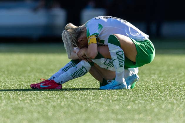 260501 Alice Carlsson of Hammarby looks dejected after the UEFA Women s Europa Cup final between Häcken and Hammarby on May 1, 2026 in Göteborg. Photo: Michael Erichsen BILDBYRAN COP 89 DS0574 bbeng dam europa cup football fotball fotboll hammarby häcken soccer uefa womens europa cup depp Copyright: MICHAELxERICHSEN BB260501MI170