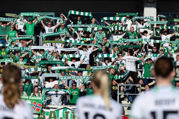 260501 Players of Hammarby is celebrated by their supporters after the UEFA Women s Europa Cup final between Häcken and Hammarby on May 1, 2026 in Göteborg. Photo: Michael Erichsen BILDBYRAN COP 89 DS0574 bbeng dam europa cup football fotball fotboll hammarby häcken soccer uefa womens europa cup publik Copyright: MICHAELxERICHSEN BB260501MI178