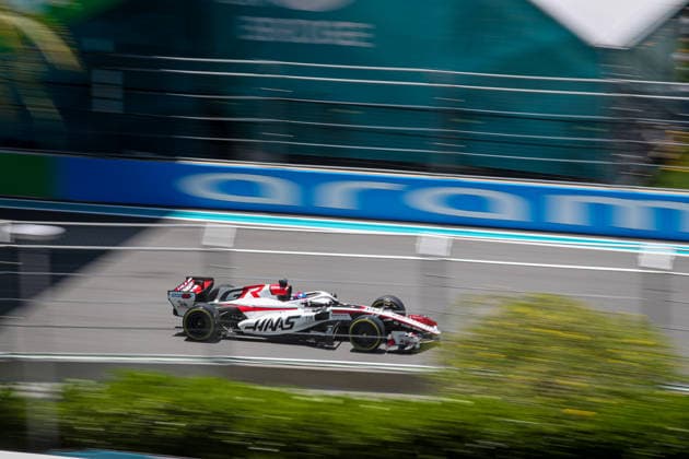 (31) Esteban Ocon (FRA) - TGR Haas F1 Team - Haas VF-26 - Ferrari during the Formula 1 Crypto.com Miami Grand Prix 2026 at Miami International Autodrome in Miami Gardens, United States. Round 6 of the 2026 FIA Formula One World Championship, WM, Weltmeisterschaft held May 1-3, 2026. The Miami International Autodrome, located in the grounds of the Hard Rock Stadium, hosts the sixth round featuring the Sprint format. This event weekend features the F1 Sprint format, with a Sprint Shootout and Sprint Race in addition to the standard qualifying session and Grand Prix.  Copyright: xAlessioxDexMarcox xAvens-images.com AvensImages IPAxSportx xipa-agency.netx xx IPA_74364320 IPA_Agency_IPA74364320