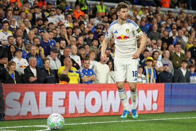1st May 2026; Elland Road, Leeds, Yorkshire, England; Premier League Football, Leeds United versus Burnley; Anton Stach of Leeds United prepares to take a corner AidanxHunter