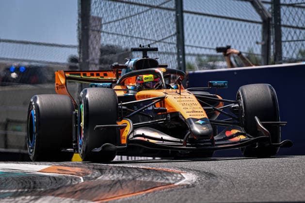 MOTORI - Formula 1 - Formula 1 Crypto.com Miami Grand Prix 2026 - Round 6 - Miami International Autodrome (81) Oscar Piastri (AUS) - McLaren Mastercard F1 Team - McLaren MCL40 - Mercedes during the Formula 1 Crypto.com Miami Grand Prix 2026 at Miami International Autodrome in Miami Gardens, United States. Round 6 of the 2026 FIA Formula One World Championship, WM, Weltmeisterschaft held May 1-3, 2026. The Miami International Autodrome, located in the grounds of the Hard Rock Stadium, hosts the sixth round featuring the Sprint format. This event weekend features the F1 Sprint format, with a Sprint Shootout and Sprint Race in addition to the standard qualifying session and Grand Prix. -  Copyright: xIPAxSport ABACAx