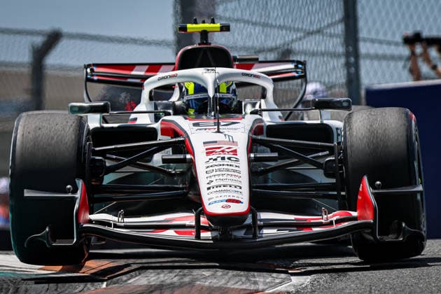 MOTORI - Formula 1 - Formula 1 Crypto.com Miami Grand Prix 2026 - Round 6 - Miami International Autodrome (87) Oliver Bearman (GBR) - TGR Haas F1 Team during the Formula 1 Crypto.com Miami Grand Prix 2026 at Miami International Autodrome in Miami Gardens, United States. Round 6 of the 2026 FIA Formula One World Championship, WM, Weltmeisterschaft held May 1-3, 2026. The Miami International Autodrome, located in the grounds of the Hard Rock Stadium, hosts the sixth round featuring the Sprint format. This event weekend features the F1 Sprint format, with a Sprint Shootout and Sprint Race in addition to the standard qualifying session and Grand Prix. -  Copyright: xIPAxSport ABACAx