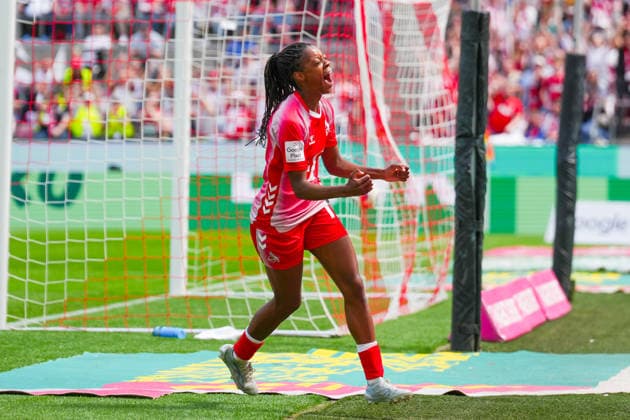 02.05.2026, xydrx, Frauen, Fußball, 1.Frauen-Bundesliga, 1.FC Köln - SV Werder Bremen, Saison 2025 2026, RheinEnergieSTADION: Torjubel nach dem Tor zum 1:0 für den FC Köln durch Torschützin Lydia Andrade (FC Köln, 17) DFB regulations prohibit any use of photographs as image sequences and or quasi-video. Copyright: HMBxMedia YannisxDreimann