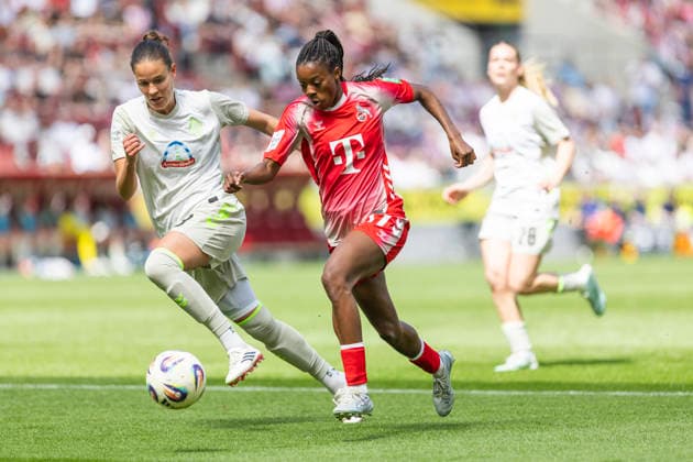 Google Pixel Frauen-Bundesliga: 1. FC Köln - SV Werder Bremen; 02.05.2026 Lydia Andrade (1. FC Köln, 17), Hanna Nemeth (Werder Bremen, 23) am 24. Spieltag der Google Pixel Frauen-Bundesliga im Spiel des 1. FC Köln gegen den SV Werder Bremen am 02.05.2026 im RheinEnergie-Stadion in Köln, Deutschland. Copyright: xBEAUTIFULxSPORTS Meuselx