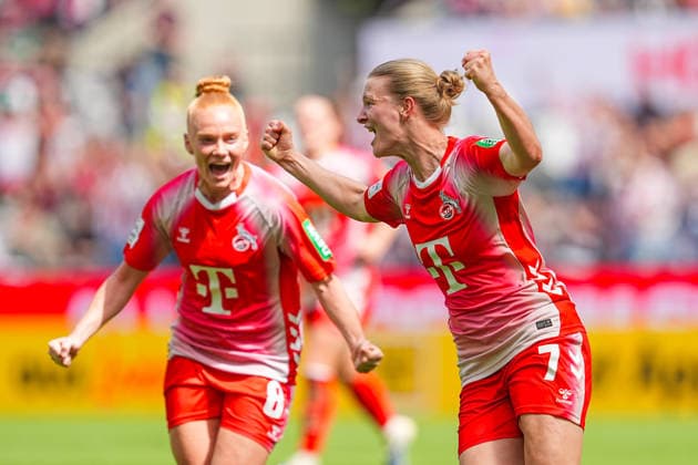 02.05.2026, xydrx, Frauen, Fußball, 1.Frauen-Bundesliga, 1.FC Köln - SV Werder Bremen, Saison 2025 2026, RheinEnergieSTADION: Torjubel nach dem Tor zum 2:0 für den FC Köln durch Torschützin Anna-Lena Stolze (FC Köln, 7) zusammen mit Laura Vogt (FC Köln, 8) DFB regulations prohibit any use of photographs as image sequences and or quasi-video. Copyright: HMBxMedia YannisxDreimann