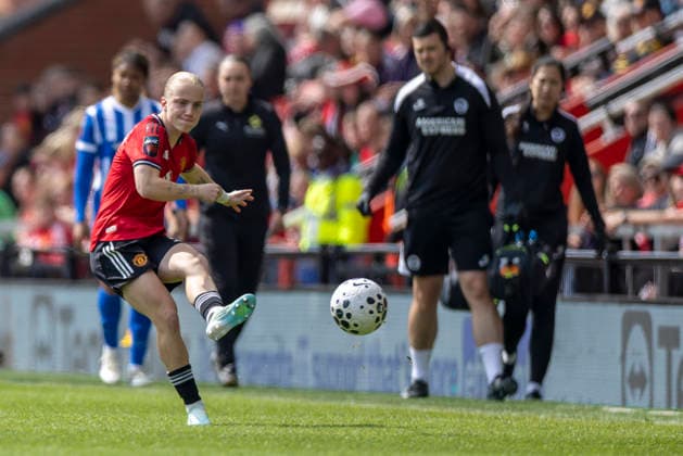 RECORD DATE NOT STATED 2nd May 2026; Leigh Sports Village, Manchester, England; Womens Super League Football, Manchester United, ManU versus Brighton and Hove Albion; Anna Sandberg of Manchester United Women crosses the ball TimxWilliams