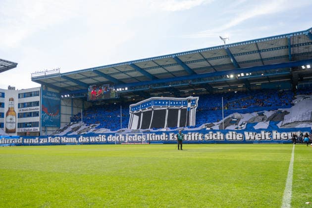 2. Bundesliga - 25 26 - Arminia Bielefeld - VfL Bochum am 02.05.2026 in der SchücoArena in Bielefeld Bielefeld mit einer Choreografie zu Spielbeginn