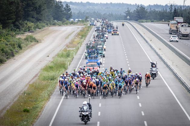 61st Presidential Cycling Tour of Turkiye ANTALYA, TURKIYE - MAY 2: Cyclists compete during the seventh stage of the Presidential Cycling Tour of Turkiye 2026 (TUR 2026) on the Antalya-Antalya route in Antalya, Turkiye, on May 2, 2026. The race, held for the 61st time, is included in the Union Cycliste Internationale (UCI) Europe Tour calendar and is Turkiye’s only event in the ProSeries category. Ahmet Serdar Eser Anadolu Antalya Turkey. Editorial use only. Please get in touch for any other usage.  Copyright: x2026xAnadoluxAhmetxSerdarxEserx