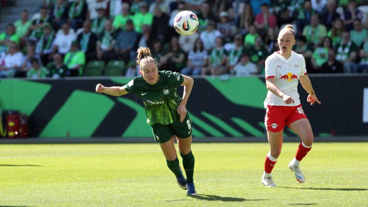 VfL vs. Leipzig, BL Frauen Wolfsburg, 02.05.2026, Fußball, Frauen, Google Pixel Bundesliga, Saison 2025 2026, VfL Wolfsburg vs RB Leipzig, Janina Minge (VfL Wolfsburg) AOK Stadion Niedersachsen Deutschland