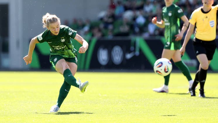 VfL vs. Leipzig, BL Frauen Wolfsburg, 02.05.2026, Fußball, Frauen, Google Pixel Bundesliga, Saison 2025 2026, VfL Wolfsburg vs RB Leipzig, Justine Kielland (VfL Wolfsburg) AOK Stadion Niedersachsen Deutschland