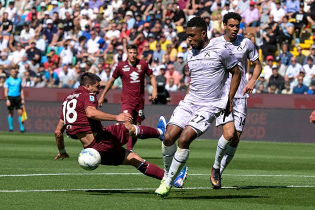 CALCIO - Serie A - Udinese Calcio vs Torino FC Foul of Torino s Che Adams by Udinese s Christian Kabasele during Udinese Calcio vs Torino FC, Italian soccer Serie A match in Udine, Italy, May 02 2026 Udine Italy  Copyright: xIPAxSport ABACAx