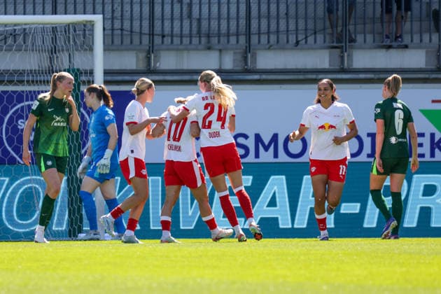 02.05.2026, xgrfx, Fussball Google Pixel Frauen-Bundesliga, VfL Wolfsburg - RB Leipzig v.l. Tor, Gina Chmielinski zum 0:1 (RB Leipzig) (DFL DFB REGULATIONS PROHIBIT ANY USE OF PHOTOGRAPHS as IMAGE SEQUENCES and or QUASI-VIDEO) Wolfsburg