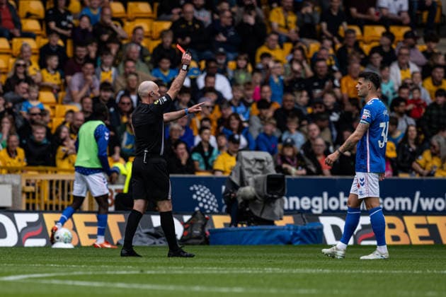 2nd May 2026; Molineux Stadium, Wolverhampton, West Midlands, England; Premier League Football, Wolverhampton Wanderers versus Sunderland; Referee Paul Tiernery issues a red card to Daniel Ballard of Sunderland AFC for violent conduct GodfreyxPitt