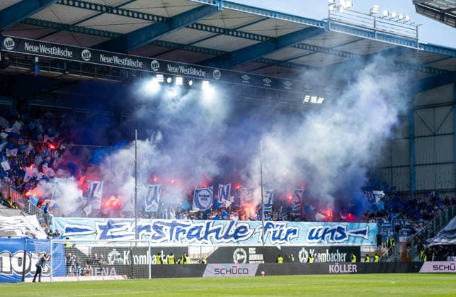 2. Bundesliga - 25 26 - Arminia Bielefeld - VfL Bochum am 02.05.2026 in der SchücoArena in Bielefeld Fans des VfL Bochum