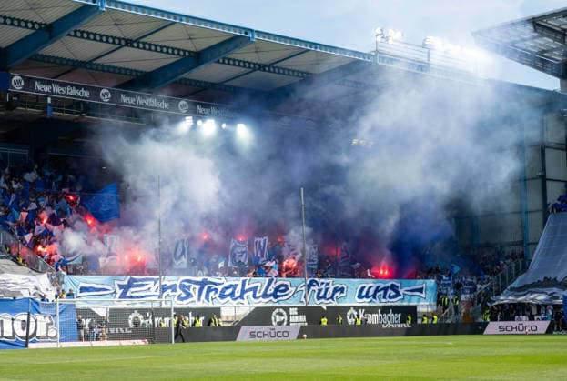 2. Bundesliga - 25 26 - Arminia Bielefeld - VfL Bochum am 02.05.2026 in der SchücoArena in Bielefeld Fans des VfL Bochum