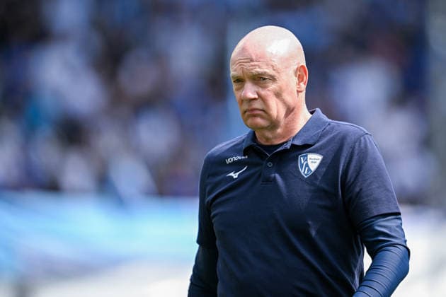 2. Bundesliga - 25 26 - Arminia Bielefeld - VfL Bochum am 02.05.2026 in der SchücoArena in Bielefeld Trainer Uwe Rösler Roesler (Bochum) unzufrieden, enttäuscht, enttaeuscht, niedergeschlagen.