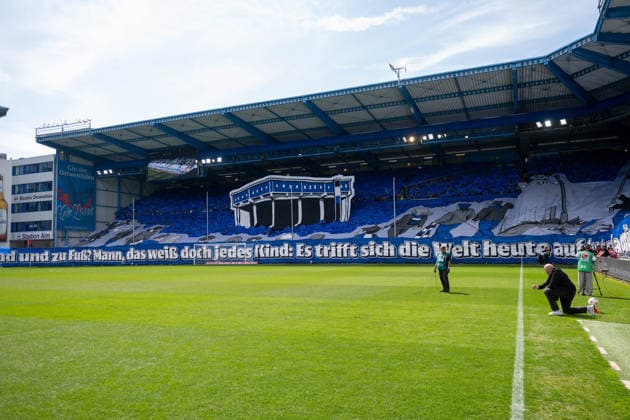2. Bundesliga - 25 26 - Arminia Bielefeld - VfL Bochum am 02.05.2026 in der SchücoArena in Bielefeld Bielefeld mit einer Choreografie zu Spielbeginn