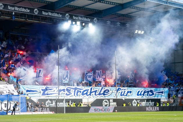 2. Bundesliga - 25 26 - Arminia Bielefeld - VfL Bochum am 02.05.2026 in der SchücoArena in Bielefeld Fans des VfL Bochum