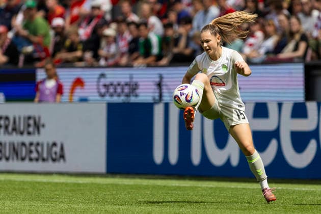 Google Pixel Frauen-Bundesliga: 1. FC Köln - SV Werder Bremen; 02.05.2026 Michelle Weiss (Werder Bremen, 15) am 24. Spieltag der Google Pixel Frauen-Bundesliga im Spiel des 1. FC Köln gegen den SV Werder Bremen am 02.05.2026 im RheinEnergie-Stadion in Köln, Deutschland. Copyright: xBEAUTIFULxSPORTS Meuselx