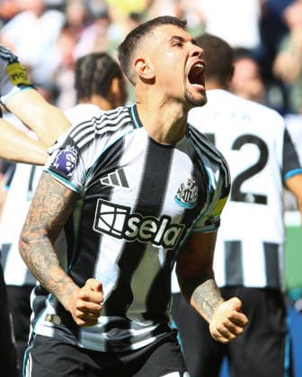 St James Park NEWCASTLE UPON TYNE, ENGLAND, MAY 2: Bruno Guimaraes of Newcastle United celebrates Dan Burn?s goal during a Premier League 2025-26 match between Newcastle United and Brighton & Hove Albion at St James Park on May 2, 2026 in Newcastle Upon Tyne, England. (Photo by Zach Forster Sports Press Photo) (Zach Forster Sports Press Photo SPP) Copyright: xZachxForster SportsxPressxPhotox xSPPx spp-en-ZaFoPrPh-spp26_zachf_0205_179
