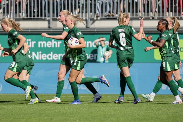 02.05.2026, xgrfx, Fussball Google Pixel Frauen-Bundesliga, VfL Wolfsburg - RB Leipzig v.l. Tor, Janina Minge zum 1:1 (VfL Wolfsburg) (DFL DFB REGULATIONS PROHIBIT ANY USE OF PHOTOGRAPHS as IMAGE SEQUENCES and or QUASI-VIDEO) Wolfsburg