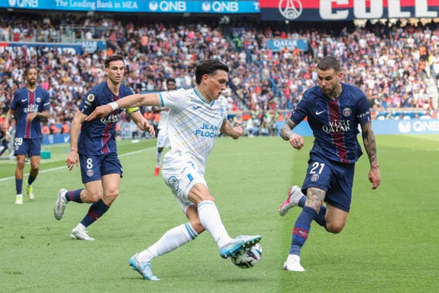 FOOTBALL : Paris Saint Germain Vs FC Lorient - Ligue 1 - 02 05 2026 Panos Katseris (FC Lorient) Vs Lucas Hernandez (PSG) ParisFrance  Copyright: xMichaelxBaucherx