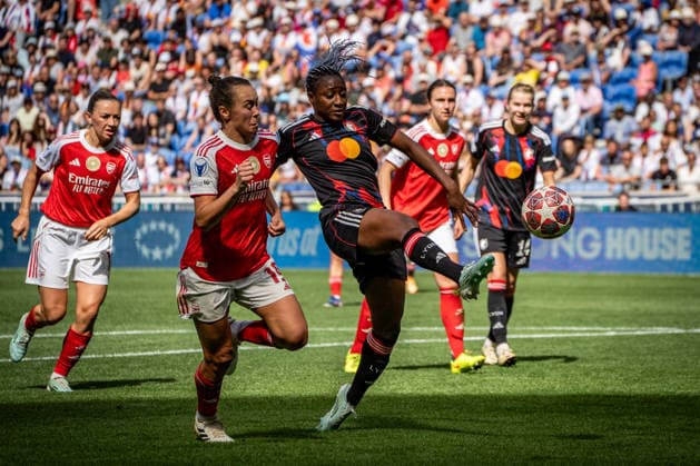 OL Lyonnes - Arsenal à Décines-Charpieu le 2 mai 2026. Nicolas Liponne MAXPPP - Décines-Charpieu 02 05 2026 Vicki Becho lors du match de football entre l OL Lyonnes (Lyon) et Arsenal Women Football Club dans le cadre de la demi-finale retour de la ligue des champions féminin au Groupama Stadium à Décines-Charpieu le 2 mai 2026. Soccer match between OL Lyonnes (Lyon) and Arsenal Women s Football Club in the second leg of the Women s Champions League semifinals at Groupama Stadium in Décines-Charpieu on May 2, 2026. Décines-Charpieu Auvergne Rhône-Alpes France  Copyright: xMAXPPPxNicolasxLiponnex NLP202605029436 NLP202605029436
