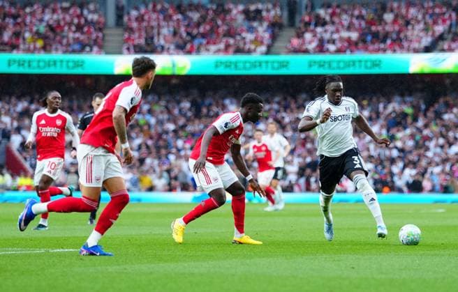 Calvin Bassey of Fulham attacks Arsenal v Fulham, Premier League, Football, Emirates Stadium, London , UK - 02 May 2026London Emirates Stadium United Kingdom EDITORIAL USE ONLY No use with unauthorised audio, video, data, fixture lists, club league logos or live services. Online in-match use limited to 120 images, no video emulation. No use in betting, games or single club league player publications. Copyright: xJavierxGarcia Shutterstockx 16854566af