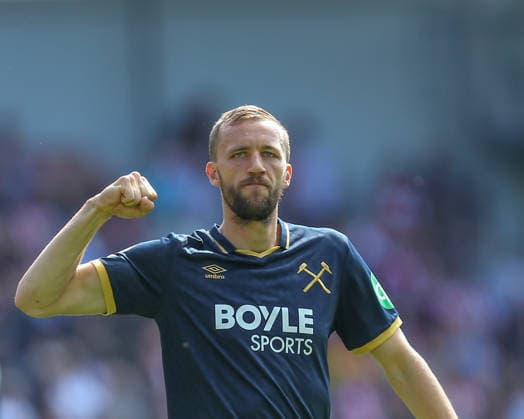 LONDON, ENGLAND - MAY 02: Tomas Soucek of West Ham United gestures towards West Ham supporters before kick off in the Premier League match between Brentford and West Ham United at Gtech Community Stadium on May 02, 2026 in London, England. Copyright: xJayxPatel SPPx Sportspressphoto_SPR139665